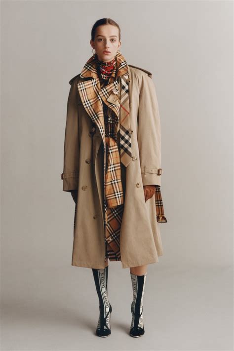 burberry big logo trench|trench burberry vintage.